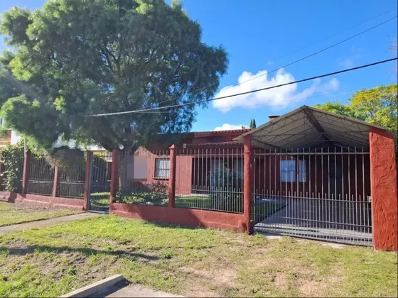 Hermosa Casa En Lagomar Sur, Gran Terreno!