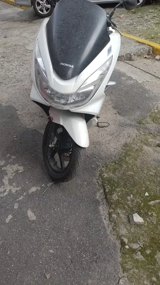 Scooter Honda Pcx - Unico Dueño