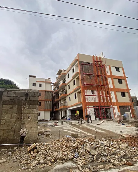 Edificio En Construcción Con Apartamentos Disponibles