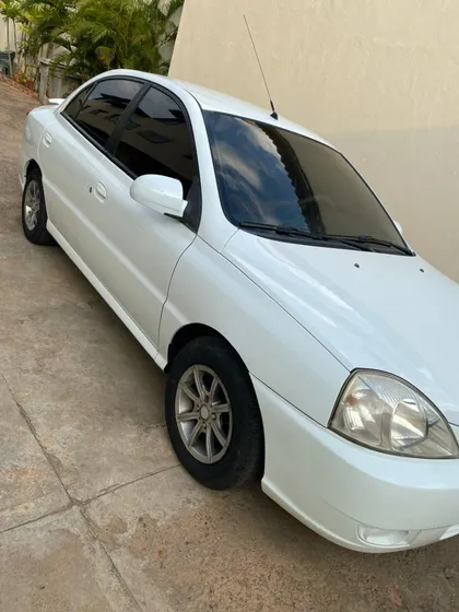 Kia Rio Stylus Sedan