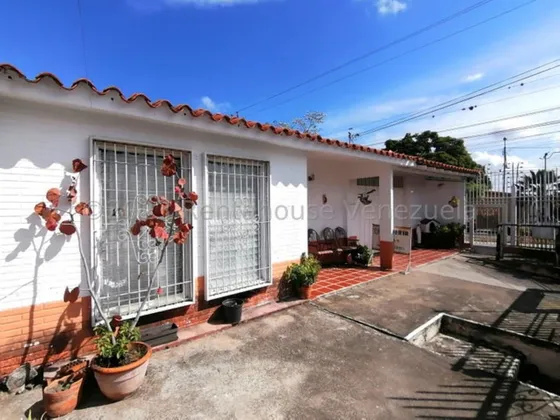 Milagros Inmuebles Casa Venta Cabudare Lara Las Mercedes Economica Residencial Economico Código Inmobiliaria Rent-a-house  24-15459