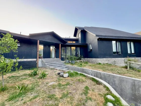 Casa En Arriendo/arrayan/lobarnechea