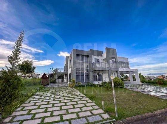 Casa De Lujo En Venta O En Alquiler En La  Urbanización Campestre San Miguel Maturín