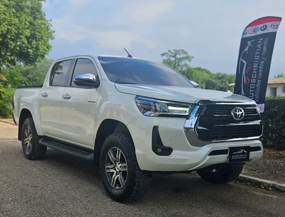 Toyota Hilux 2.4 Diesel 4x4 At
