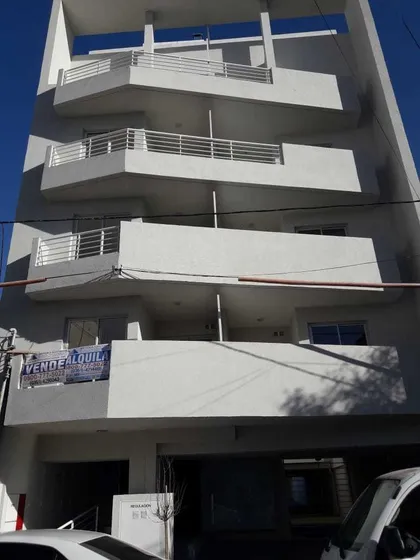Venta Departamento Un Dormitorio-b° Providencia-a Mts De Puente Santa Fe