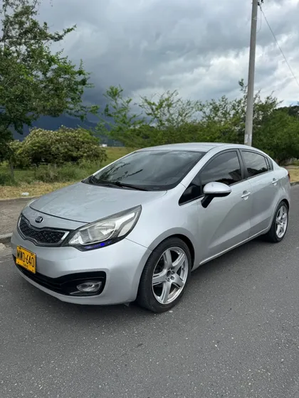 Kia Rio 1.4 4 P