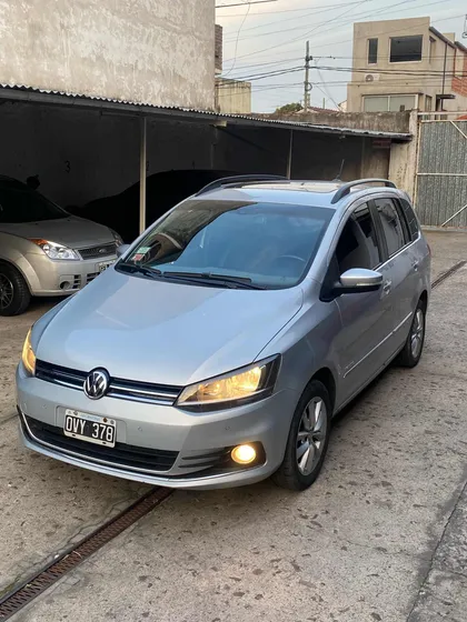 Volkswagen Suran 1.6 Imotion Highline 110cv