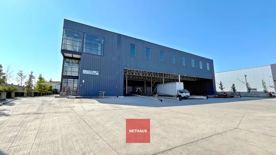 Nethaus Vende Gran Instalación Industrial En Maipú
