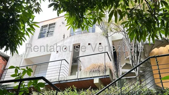 Casa En Alquiler En La Trinidad Mls 25-13364