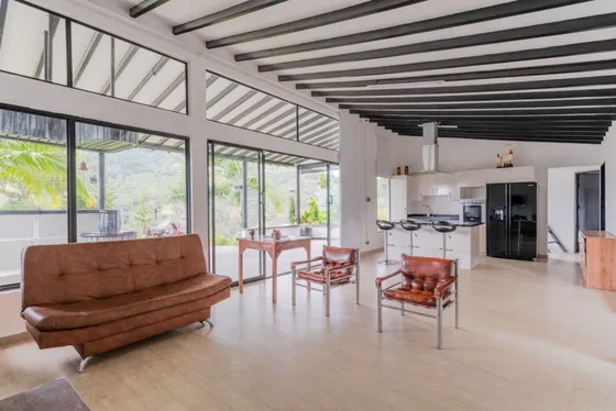 Casa Campestre En Venta En El Retiro. Cod V6424