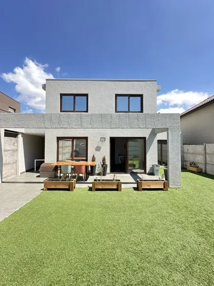Casa En Pudahuel Ciudad De Los Valles Condominio Exclusivo.