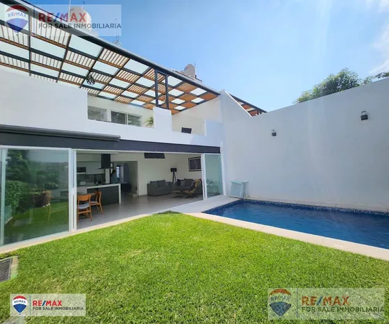Venta De Casa En Privada, Lomas Trujillo, Temixco, Morelosclave 5240