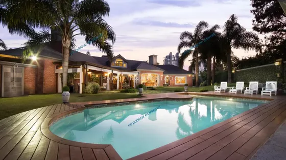 Magnífica Propiedad En Venta De 4 Dormitorios En Mansa, Punta Del Este.