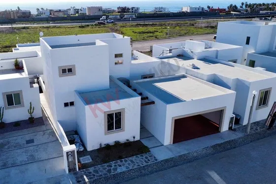 Residencia De Lujo En Renta Ubicada Punta Piedra Ensenada