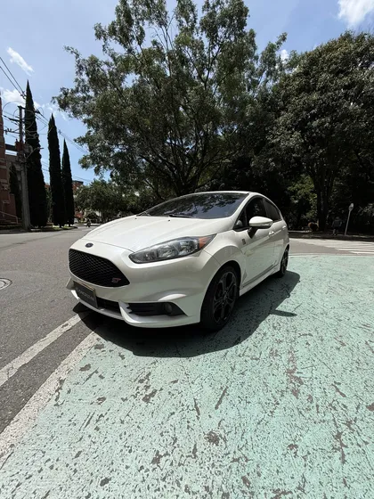 Ford Fiesta 1.6 St