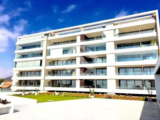 Departamento En Venta De 4 Dorm. En La Serena