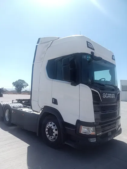 Camión Scania R620 A6x4