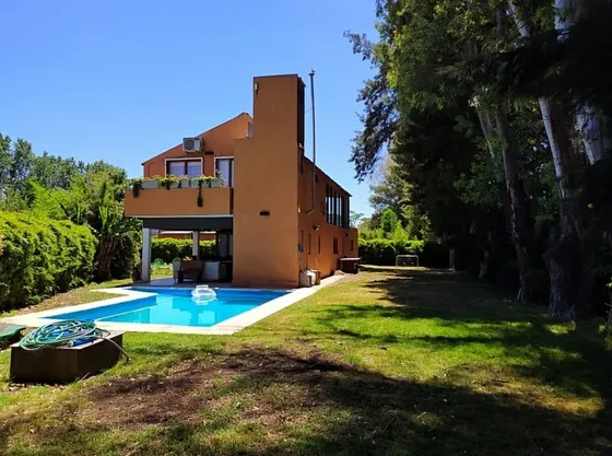 Tres Dormitorios Barrio Los 3 Coniles  Primera Y Segunda De Enero 2024