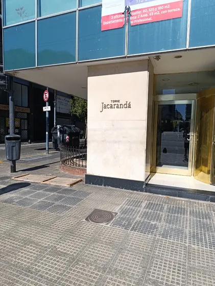 Monoambiente En Av. 9 De Julio