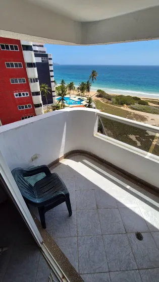 Venta Apartamento Con Vista Al Mar Orilla De Playa Conjunto Playa Moreno Edificio Carla A Pocos Metros Playa La Caracola Isla De Margarita 