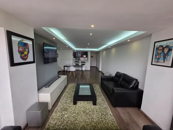 Agp Apartamento En Venta En Macaracuay, Remodelado Y Amoblado 25-23632