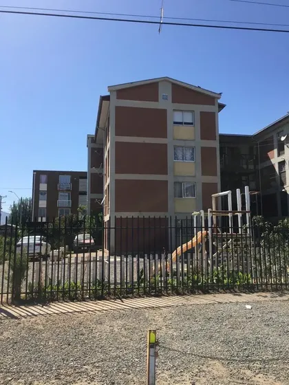 Departamento En Villa Los Acacios, Cercano A Av. República