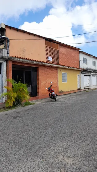 Virginia Vende Edificio En Brisas Del Aeropuerto Maturín