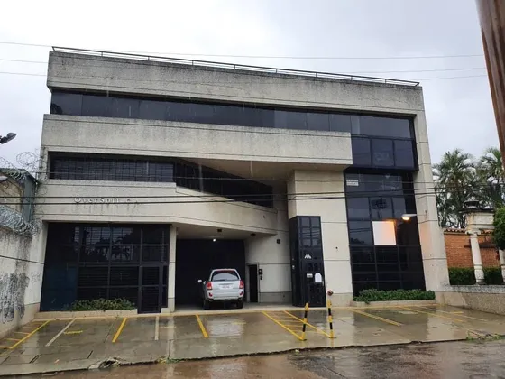 184629 Am* Venta De Edificio Comercial En Sector La Alegria Valencia 
