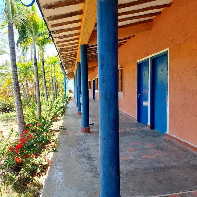 Hotel En Playa El Agua De 18 Habitaciones 