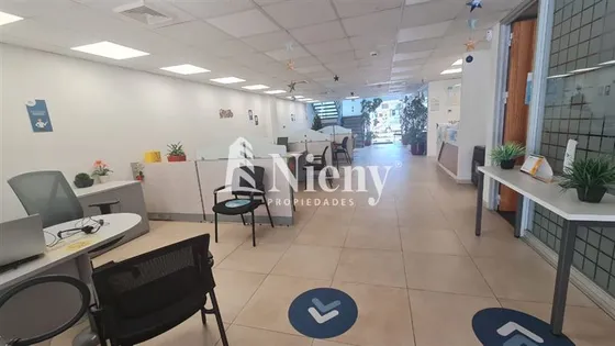 Oficina Moderna De 3 Pisos, En Venta En Viña Del Mar