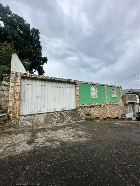 Vendo Casa Ubicada En El Limón Estado Aragua Sector Las Mayas / Es19