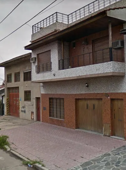 Venta Casa 3 Dormitorios Lanús Oeste Con Cochera