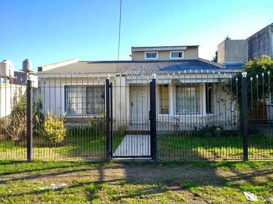Casa En Venta Belén De Escobar - Apta Crédito Hipotecario
