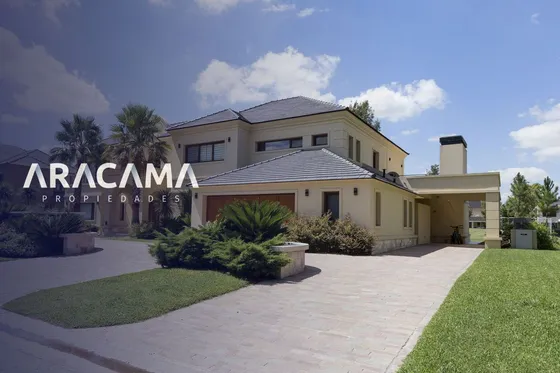 Casa En Venta St Thomas Este Apto Credito- Canning
