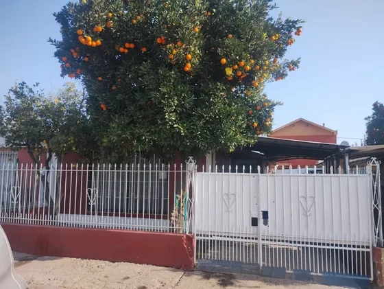 Acogedora Casa A 3 Cuadras Y Media Del Metro Barrancas (l5)