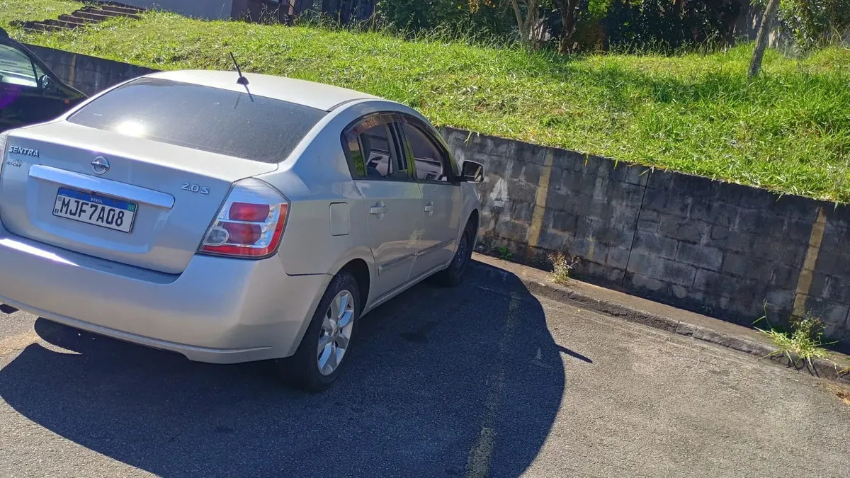 Nissan Sentra 2010 2.0 S Flex 4p — foto 7