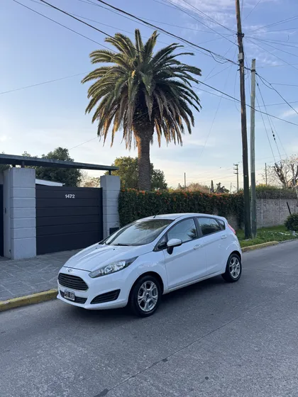 Ford Fiesta Kinetic 1.6 S Plus 120cv