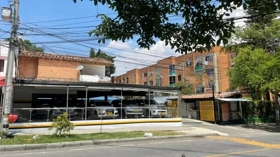 Parqueadero Lavadero  Rentando Excelente Ubicación
