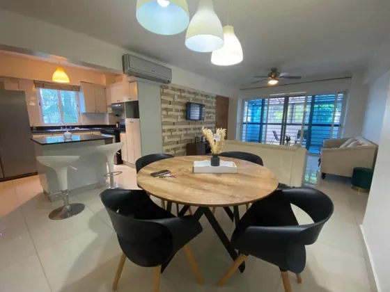 Alquilo Apartamento Amueblado 2do Nivel Ensanche Julieta Dn