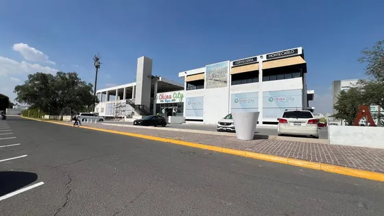Local En Renta Plaza Antares. León Gto. 1,285 M2