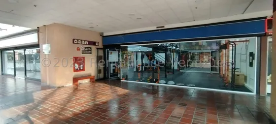 Prados Del Este Local Comercial Y Fondo De Comercio (gym) Mls #25-18208