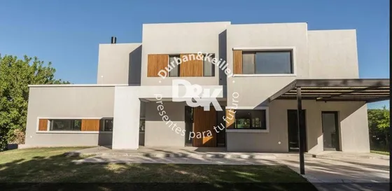 Venta Casa 3 Dormitorios Pilara Con Cochera