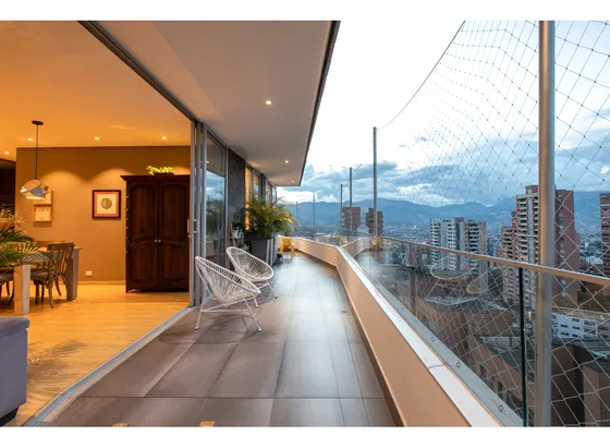 Apartamento En Venta En Poblado Milla De Oro Medellin