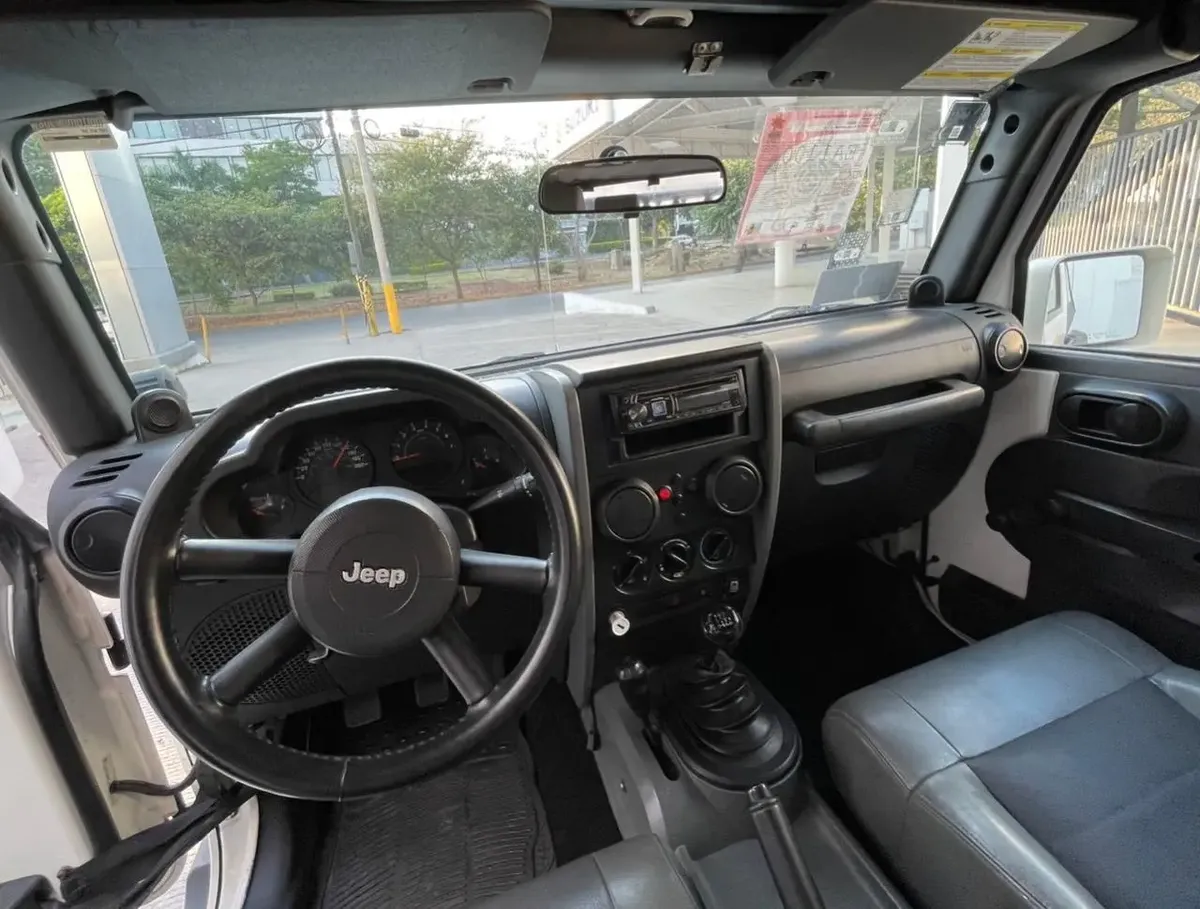 Jeep Wrangler X Base 6-Speed AA 4x4 MT430062672796067846