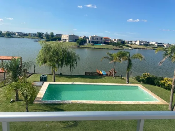 Casa En Alquiler A La Laguna  |  San Sebastián - Area 5 | Escobar