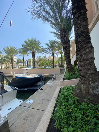 Esturión Pb Venta Lechería 82 M2