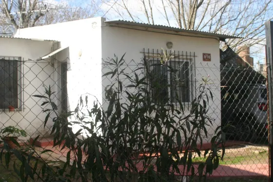 Casa Oportunidad En Ezeiza Spegazzini 2 Ambientes