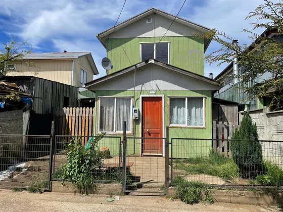 Casa En Venta De 3 Dorm. En Curacautín Villa El Bosque