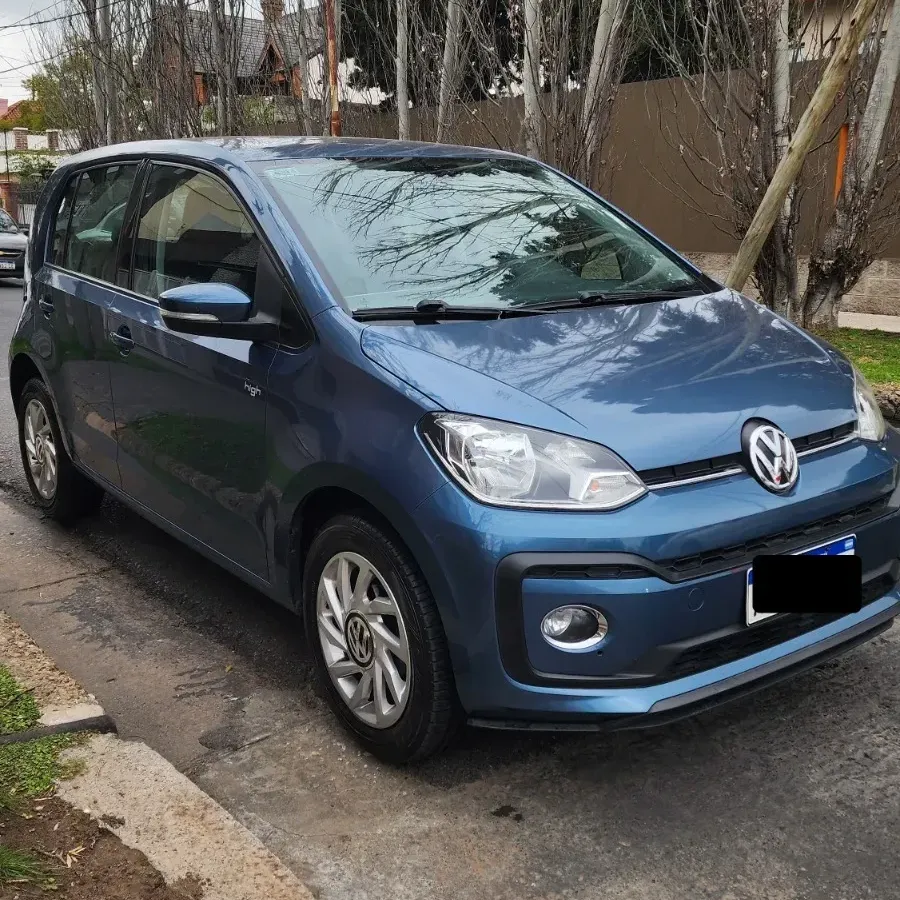 Volkswagen Up! 1.0 High Up! 75cv 5 p