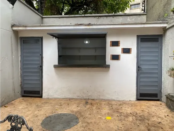 Se Alquila Cantina Para Café, Bebidas, Y/o Helados - Alta Florida